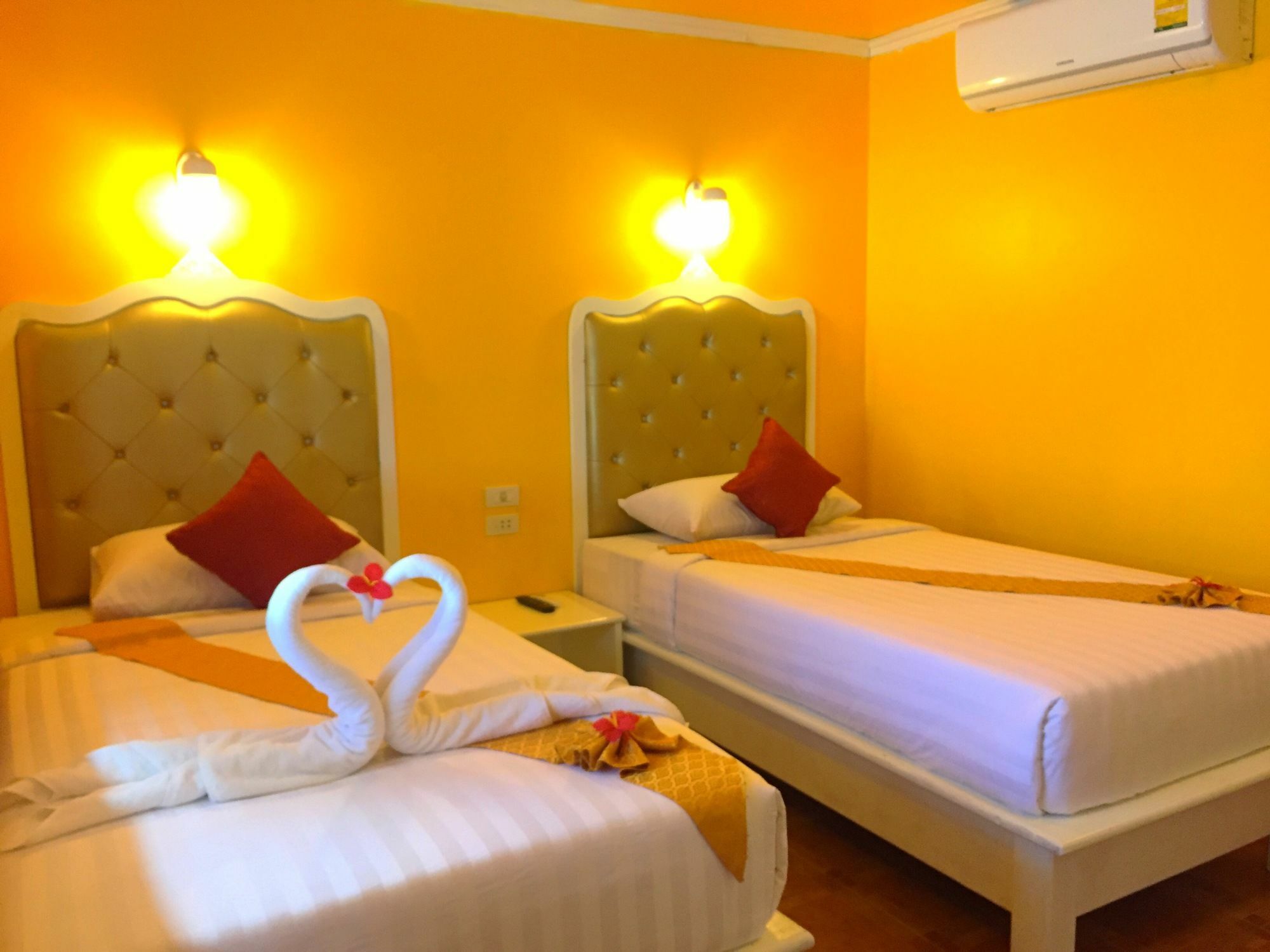 Phi Phi K House Hotel Ngoại thất bức ảnh
